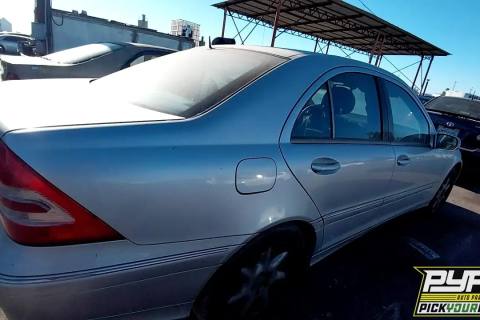 Photo of 2001 Mercedes-Benz C320