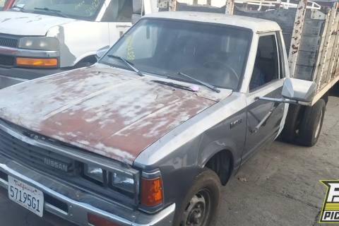 Photo of 1984 Nissan Pickup