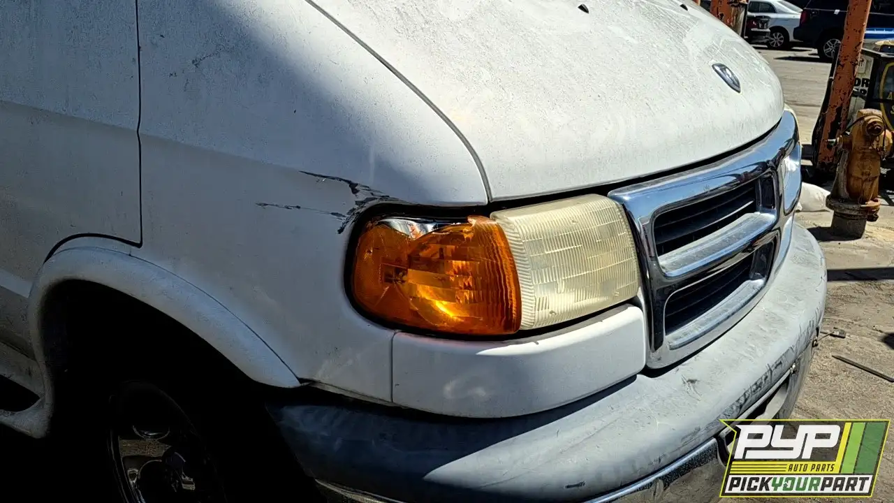 Photo of 2003 Dodge Ram 1500 Van