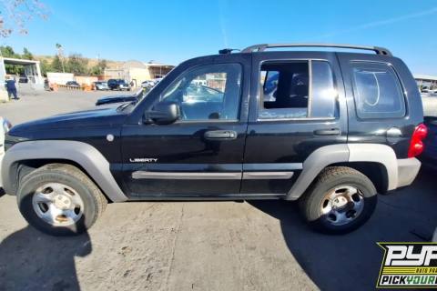 Photo of 2004 Jeep Liberty