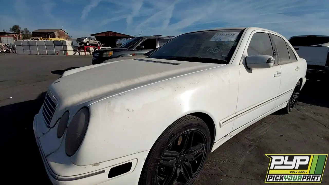 Photo of 2002 Mercedes-Benz E320