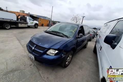 Photo of 2003 Dodge Caravan