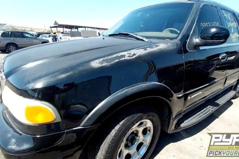 Photo of 2001 Lincoln Navigator