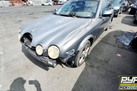 Photo of 2004 Jaguar S-Type