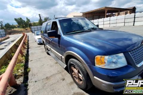 Photo of 2003 Ford Expedition