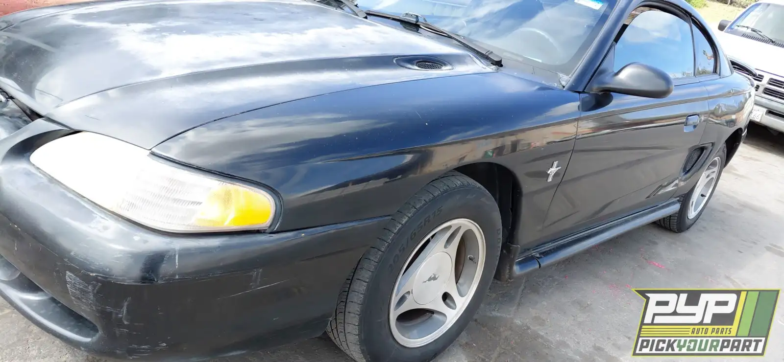 Photo of 1998 Ford Mustang