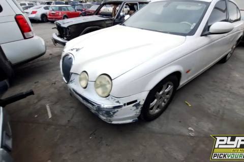 Photo of 2005 Jaguar S-Type
