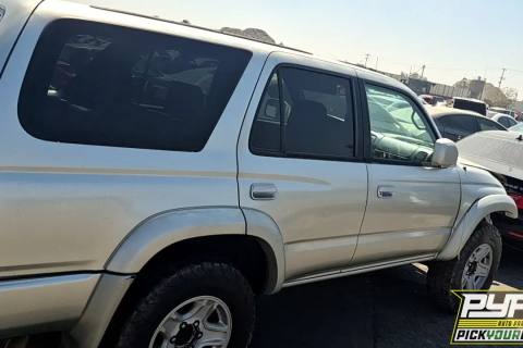 Photo of 2000 Toyota 4Runner