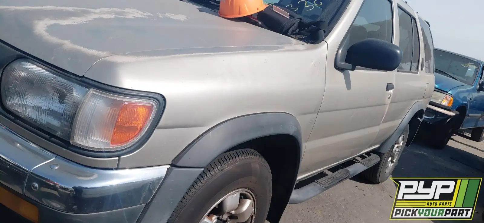 Photo of 1998 Nissan Pathfinder