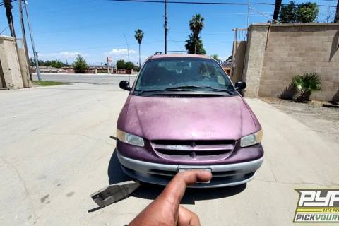 Photo of 2000 Dodge Caravan