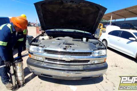 Photo of 2004 Chevrolet Tahoe