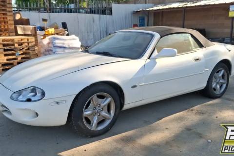 Photo of 1998 Jaguar Xk8