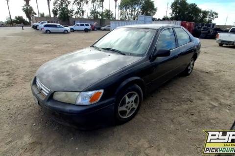 Photo of 2000 Toyota Camry