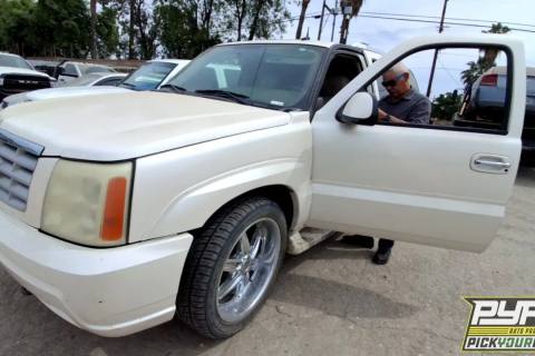 Photo of 2004 Cadillac Escalade