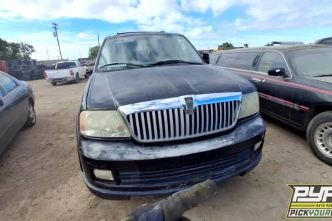 Photo of 2006 Lincoln Navigator