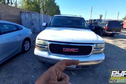 Photo of 2004 Chevrolet Tahoe