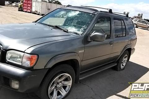 Photo of 2004 Nissan Pathfinder