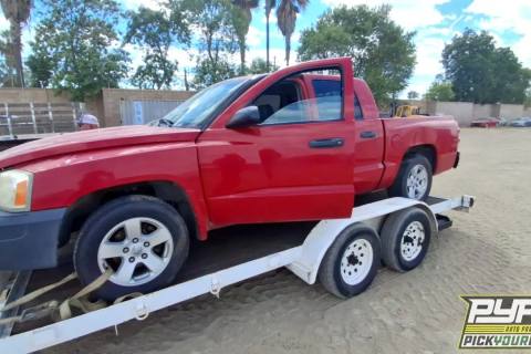 Photo of 2005 Dodge Dakota