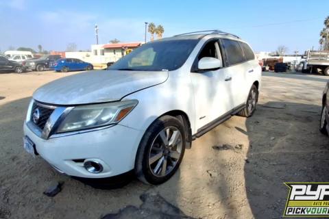 Photo of 2014 Nissan Pathfinder