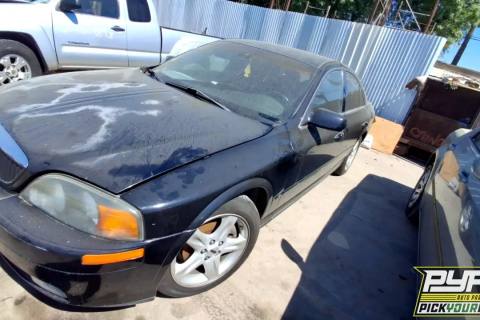 Photo of 2000 Lincoln Ls