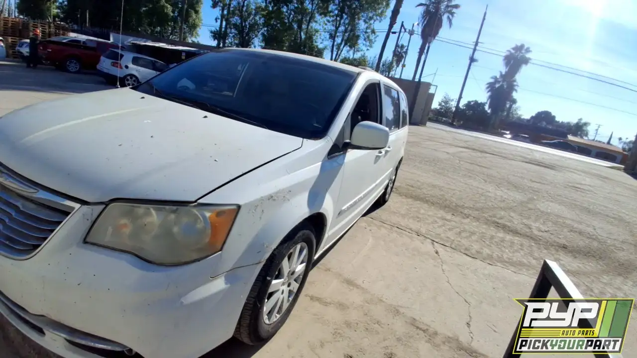 Photo of 2013 Chrysler Town & Country