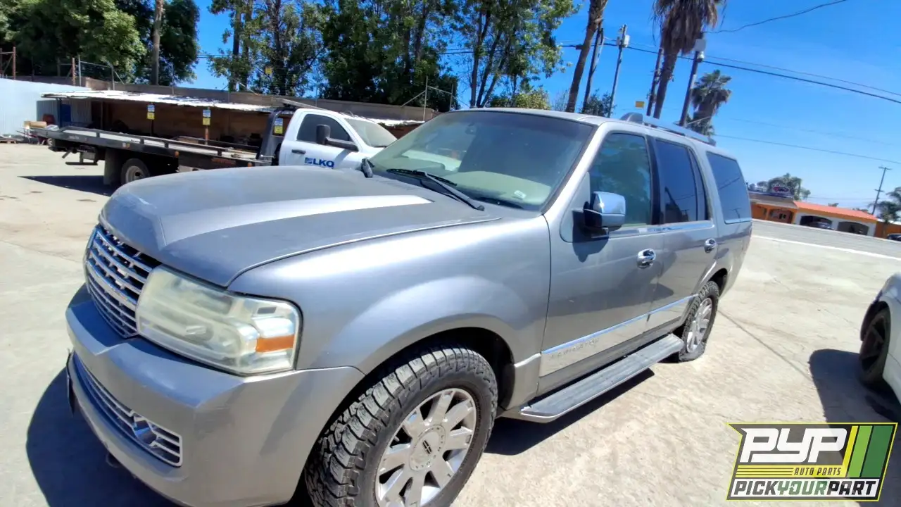 Photo of 2008 Lincoln Navigator