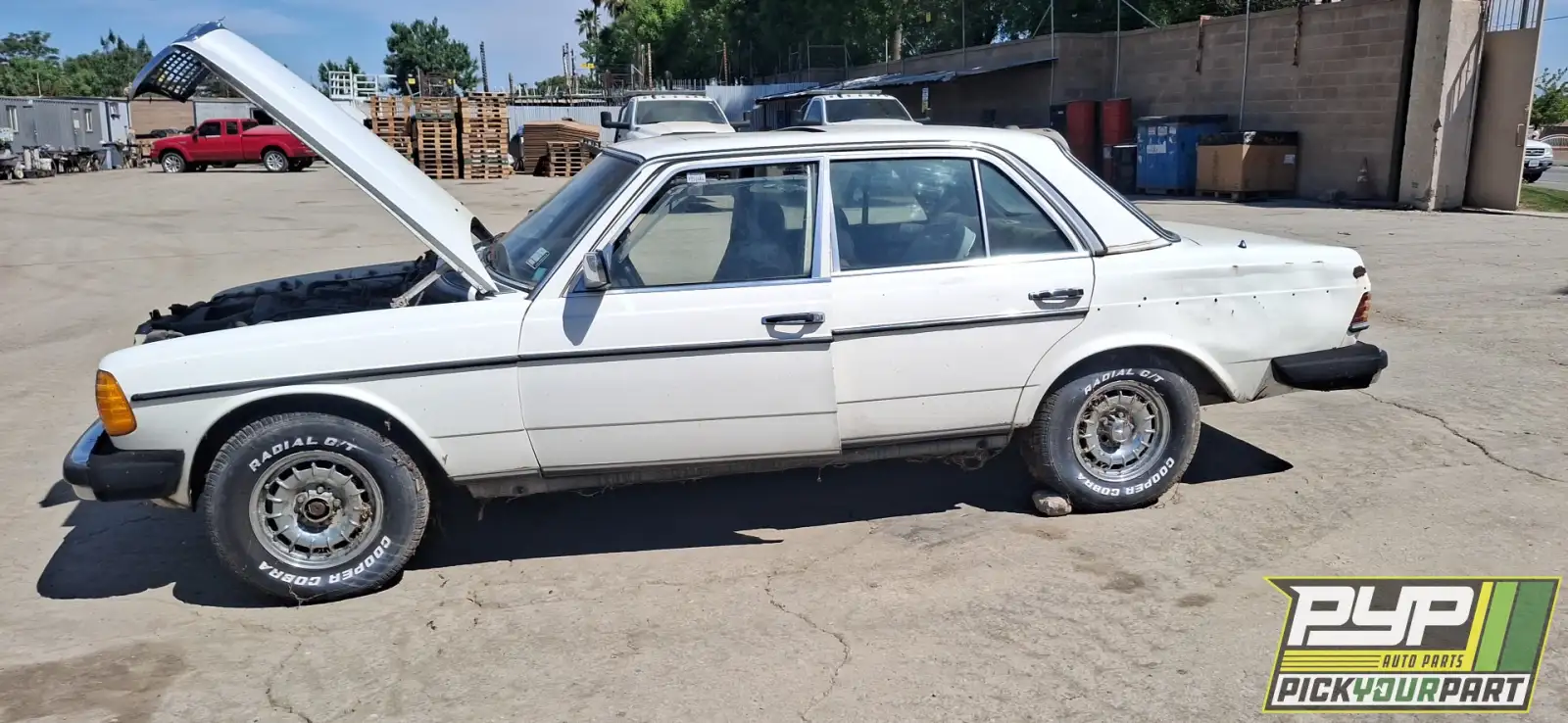 Photo of 1981 Mercedes-Benz 300-Class