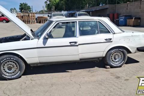 Photo of 1981 Mercedes-Benz 300-Class