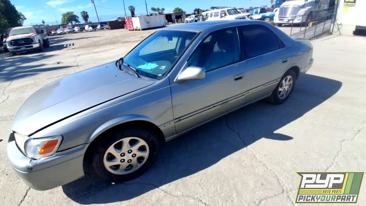 Photo of 2000 Toyota Camry