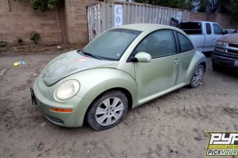 Photo of 2008 Volkswagen Beetle