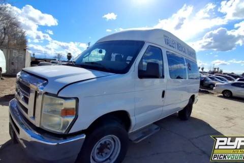 Photo of 2011 Ford E-150