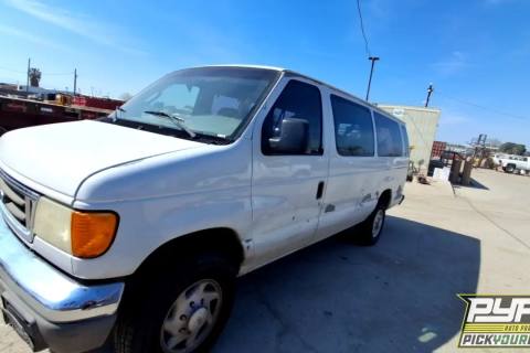 Photo of 2006 Ford E-350 Super Duty