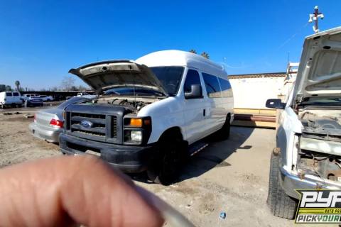 Photo of 2009 Ford E-150