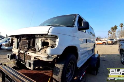 Photo of 2009 Ford E-350 Super Duty