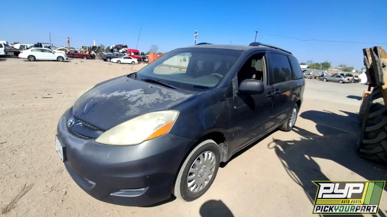 Photo of 2006 Toyota Sienna