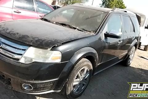 Photo of 2008 Ford Taurus X