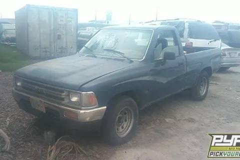 Photo of 1990 Toyota Pickup