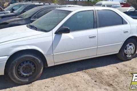 Photo of 1999 Toyota Camry