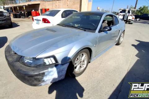 Photo of 2000 Ford Mustang