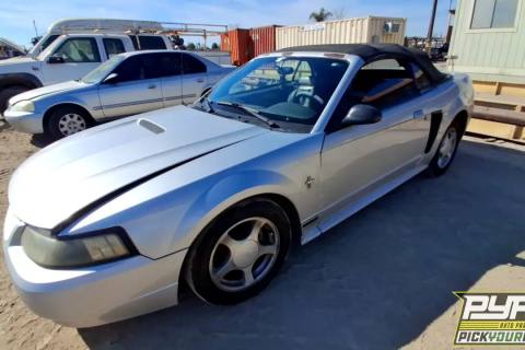 Photo of 2000 Ford Mustang