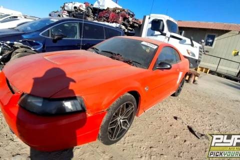 Photo of 2004 Ford Mustang