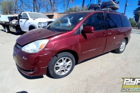 Photo of 2005 Toyota Sienna