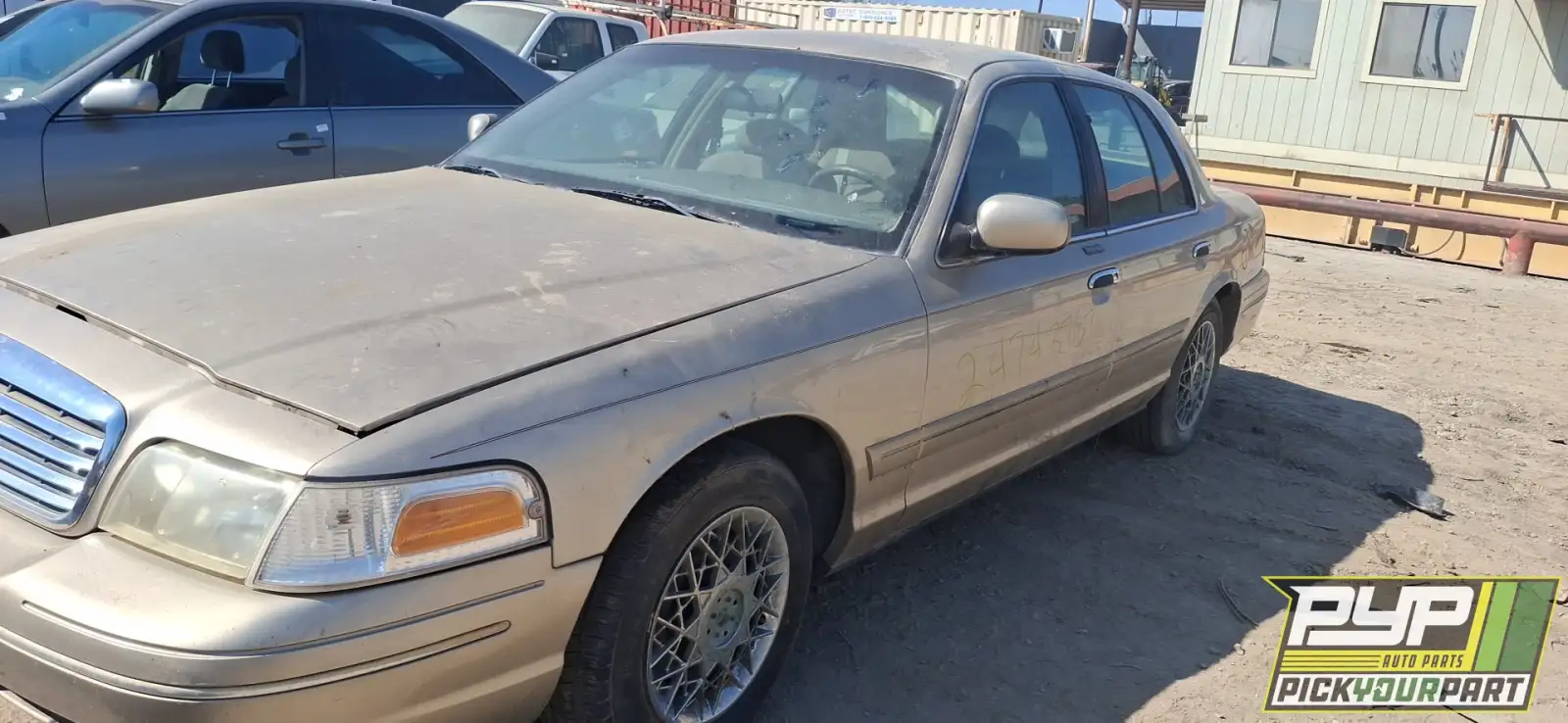 Photo of 1999 Ford Crown Victoria