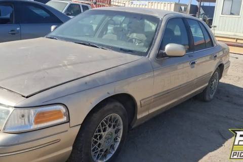 Photo of 1999 Ford Crown Victoria