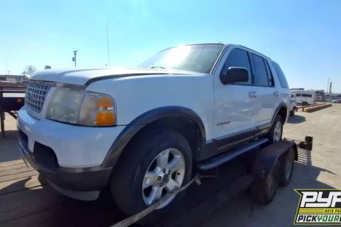 Photo of 2004 Ford Explorer