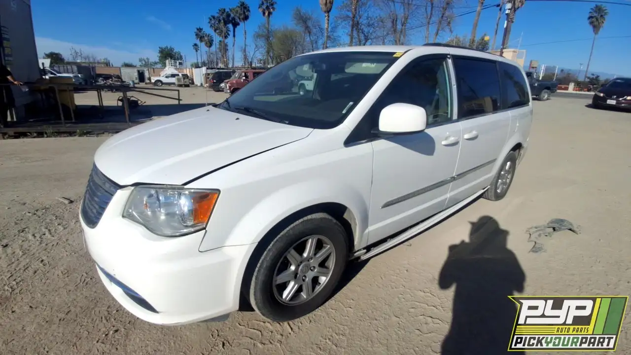 Photo of 2012 Chrysler Town & Country