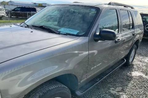 Photo of 2005 Ford Explorer
