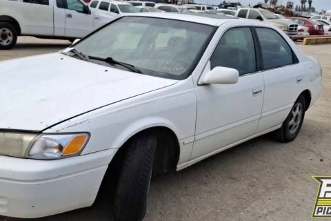 Photo of 1999 Toyota Camry