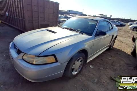 Photo of 2000 Ford Mustang