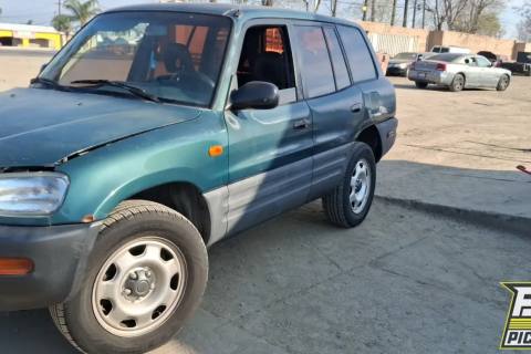 Photo of 1997 Toyota Rav4